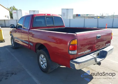 2000 Toyota Tundra Sr5 V8 z USA, uszkodzony, nr VIN 5TBBT4415YS001401